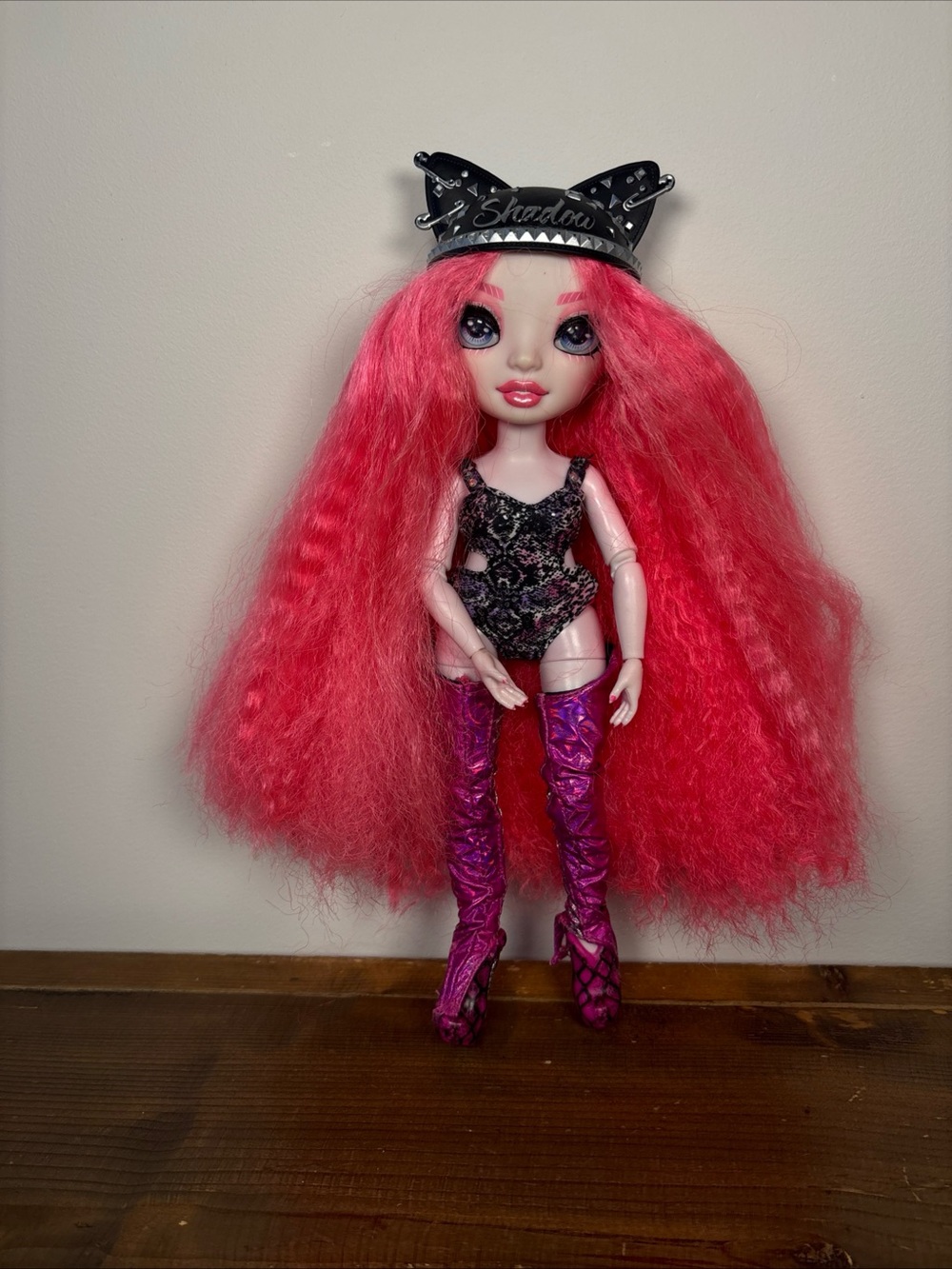 Shadow High Mara Pinkett Rainbow Vision Neon Shadow Doll Hat Boots 2022